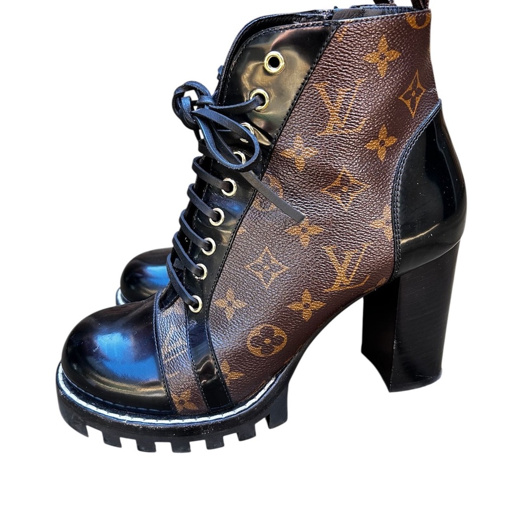 Louis Vuitton Star Trail Ankle Boots, Size 40, Pre-Owned, Excellent Condition
